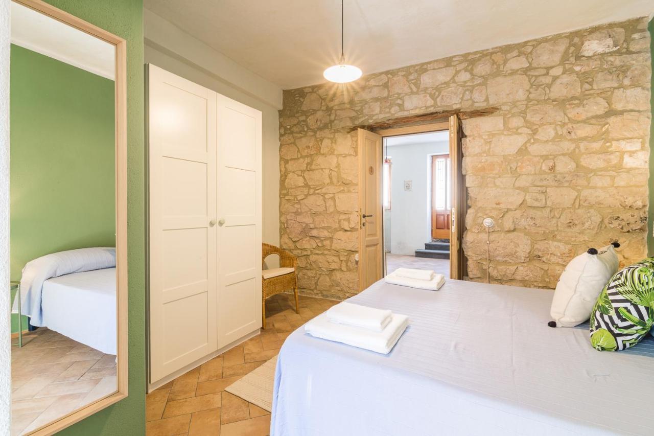 B&B Dommu Mia Baunei Exterior photo